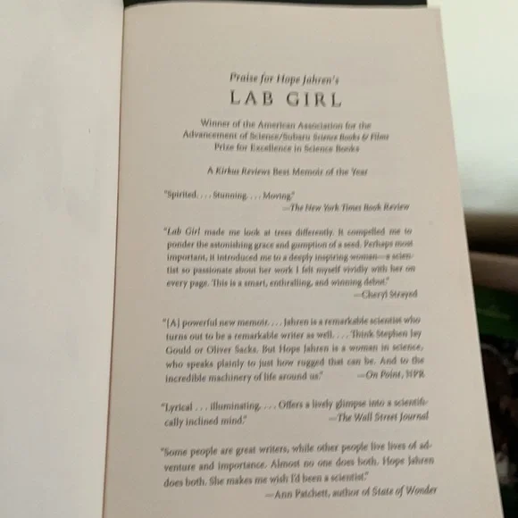 Book Lab Girl by Hope Jahren Softcover Like New Memoir - Picture 3 of 4